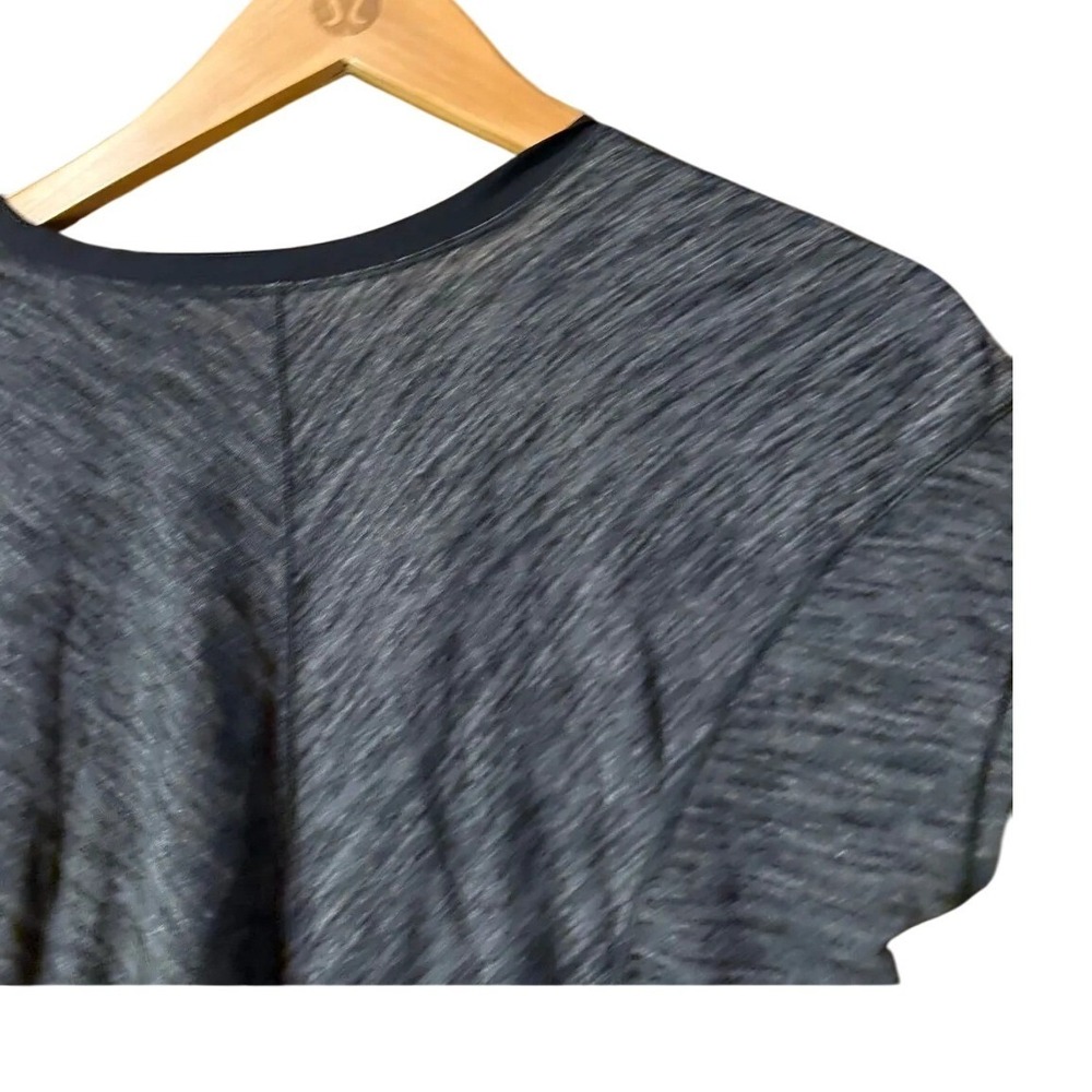 Lululemon Retreat Heathered Black Short Sleeve Athletic T-Shirt‎ Womens Top - Picture 7 of 8